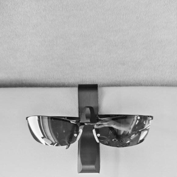 Car Sun Visor Glasses Holder Clip Sun glass & Ticket Organizer Any Vehicle - Picture 6 of 9